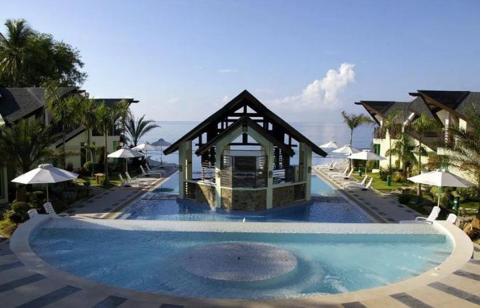 Acuatico Beach Resort