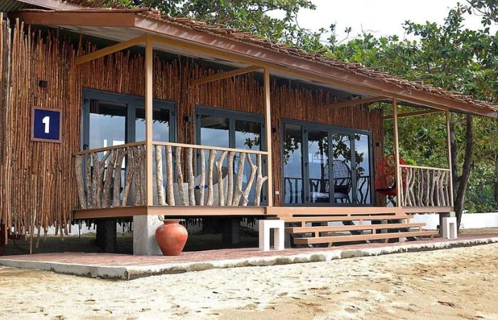 Aquaria Waterpark And Crusoe Cabins