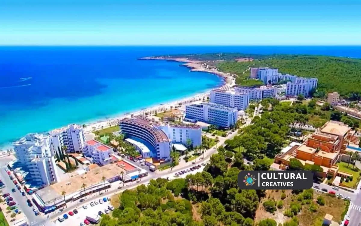 How Far is Cala Millor from Palma Airport