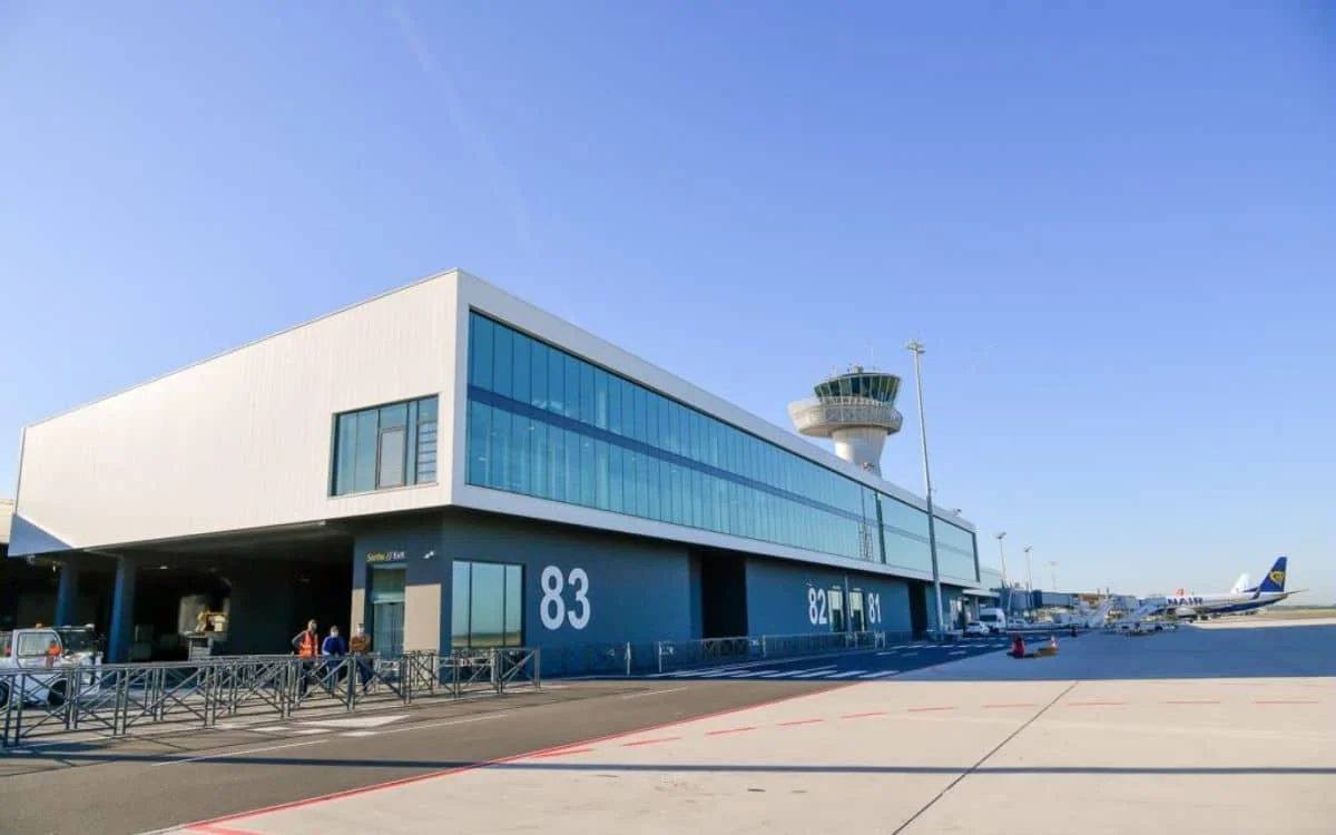 How to Get from Bordeaux Airport to City Centre