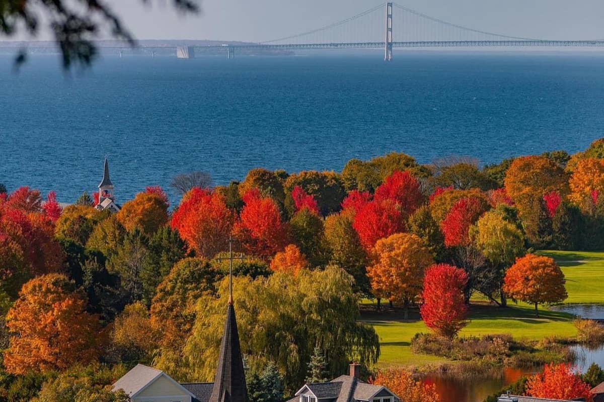 Autumn views of Mackinac Island