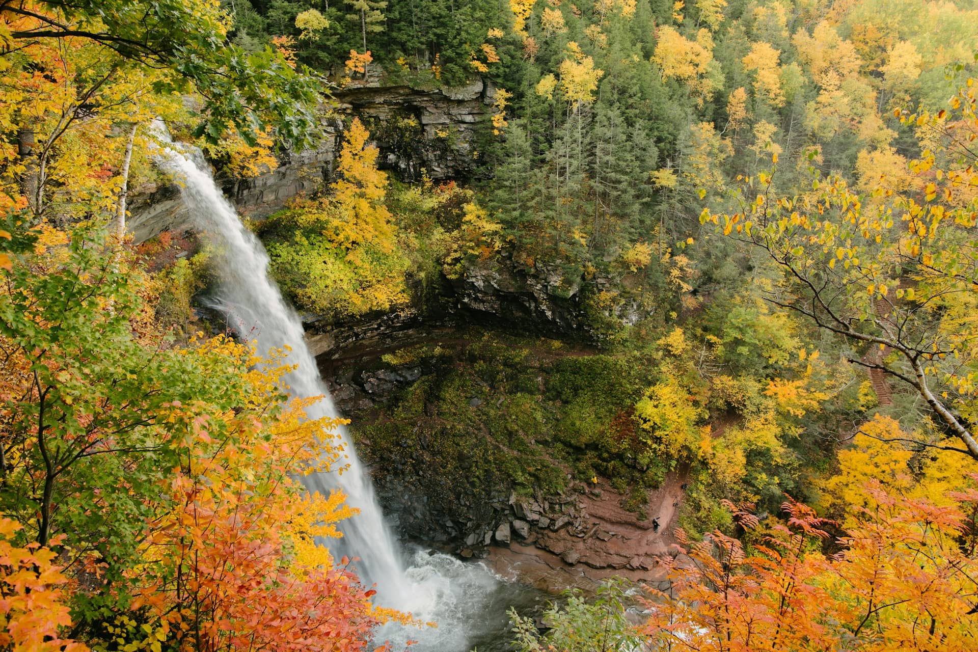 Best East Coast Fall Vacation Ideas for a Perfect Getaway
