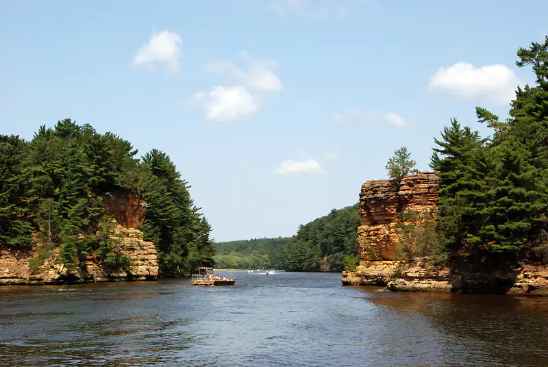 Dells Boat Tours