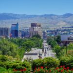 Dreamy Small Towns to Retire in the US