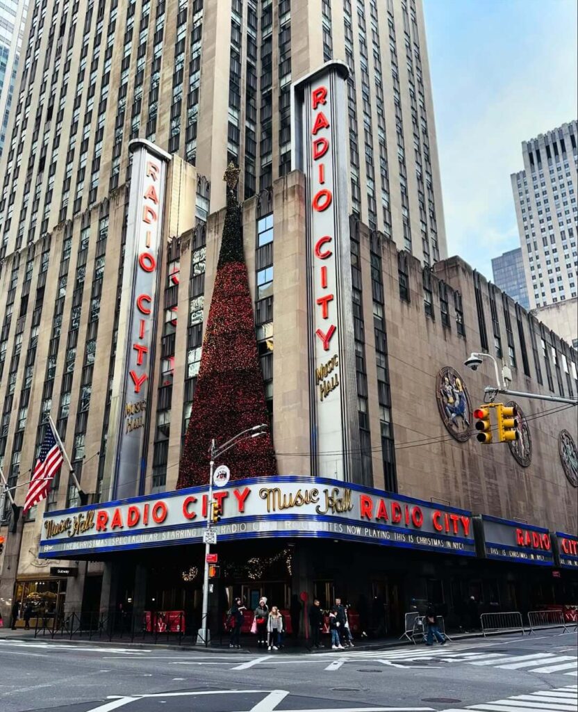 RADIO CITY MUSIC HALL