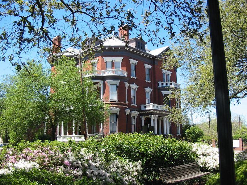 Savannah, Georgia — where history meets Southern charm.