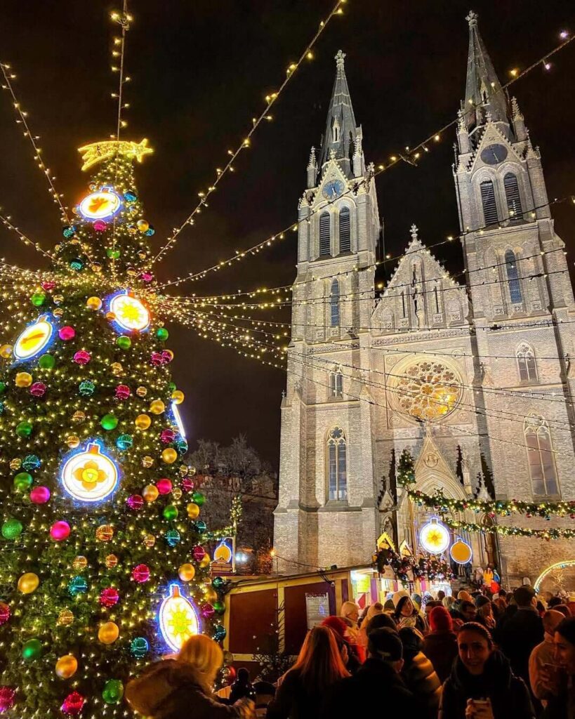Peace Square Christmas Market(Náměstí Míru)
