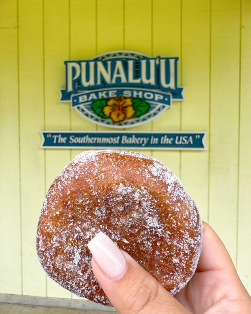 Punaluʻu Bake Shop