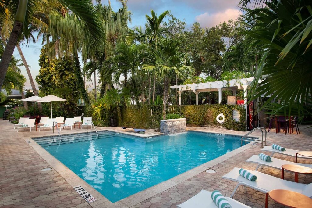Almond Tree Inn