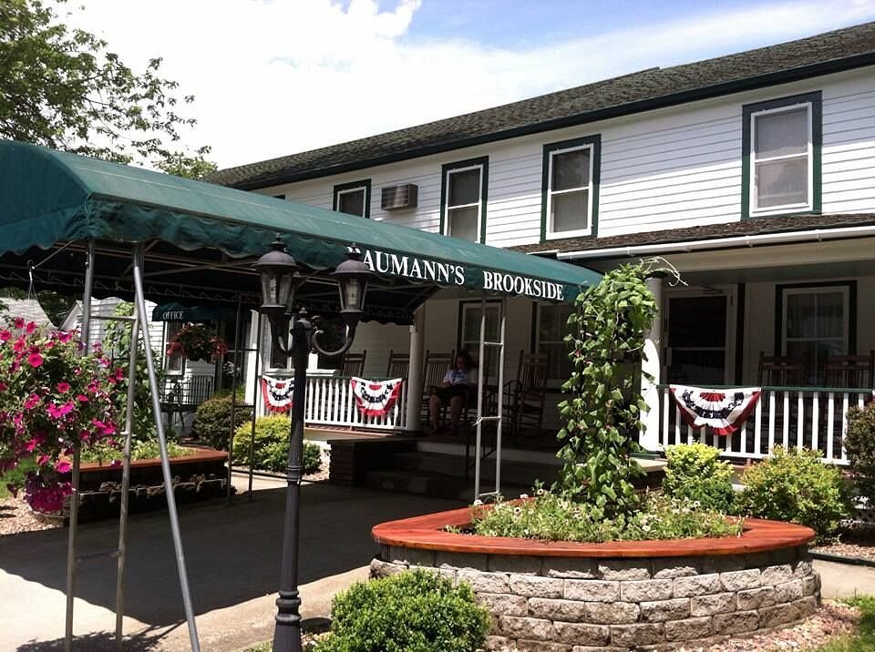 Baumann's Brookside