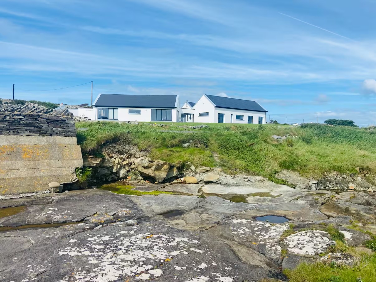 Best Airbnbs in Ireland: Unique Cottages, Castles + Treehouses