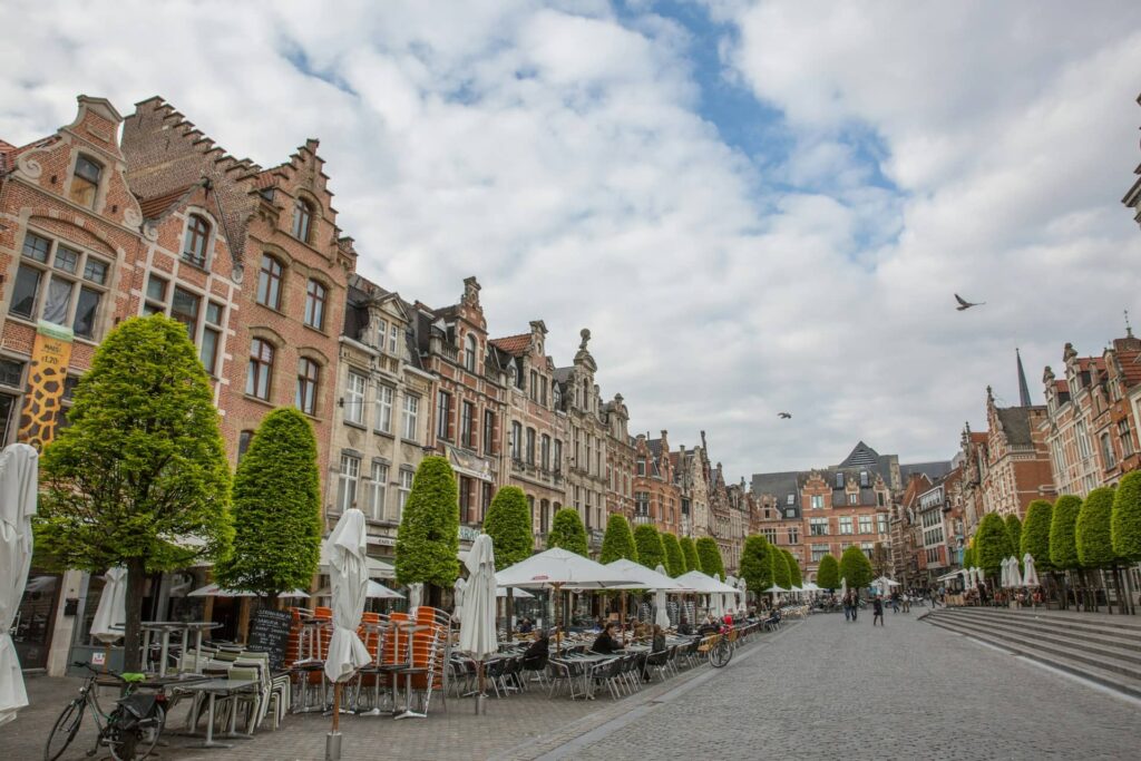 Oude markt in Leuven, Belgium