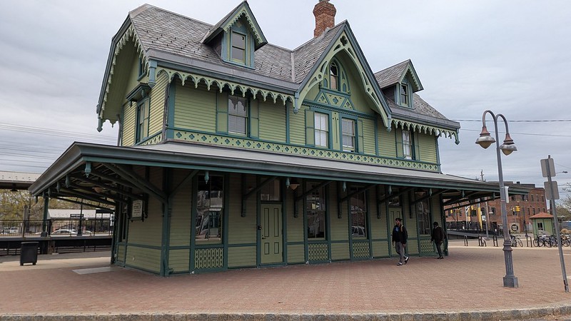 Red Bank Train Station
