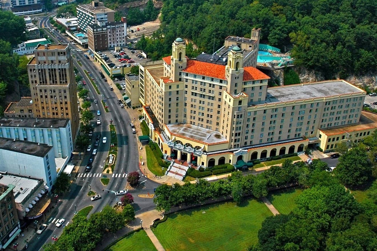 Relaxing Places to Stay in Hot Springs, Arkansas