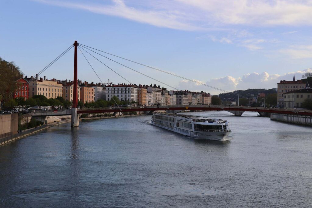 Scenic River Cruise, Lyon