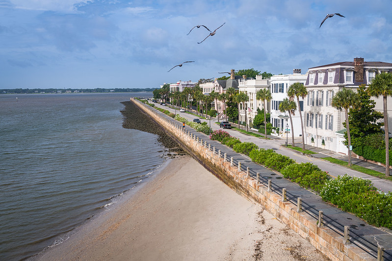 A Stroll Along The Battery: Charleston’s Historic Seawall and Beyond