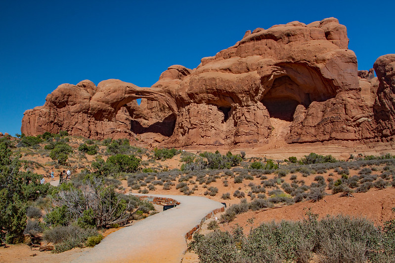Arch Rocks Trail