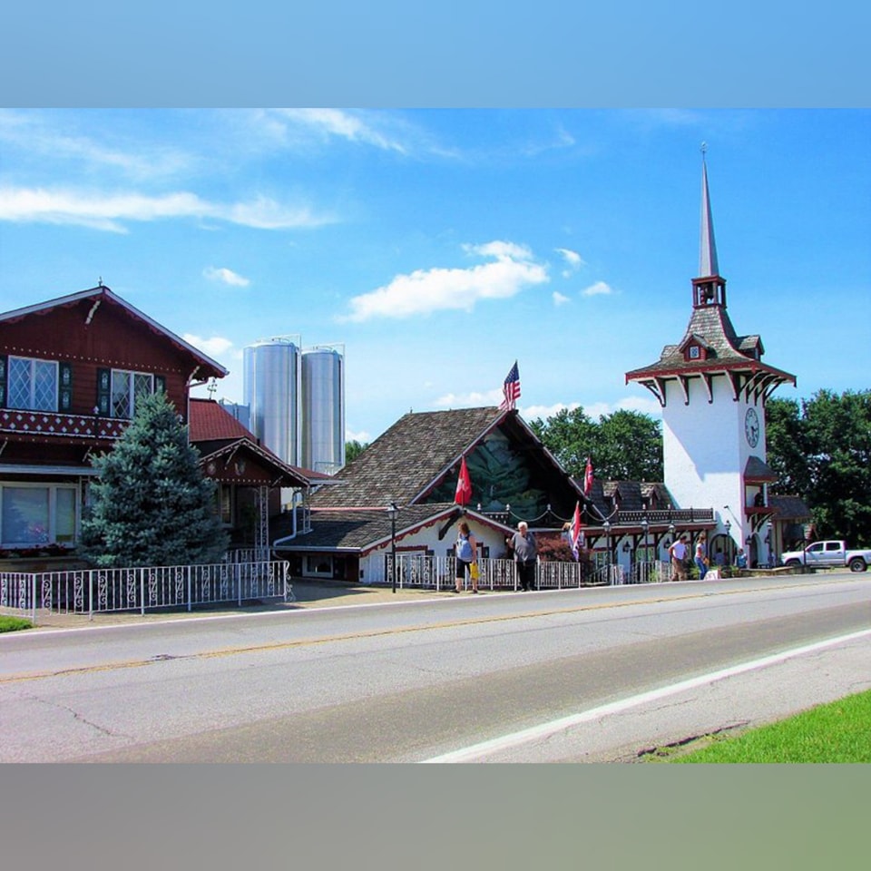 Charm A Slice of Amish Country Life