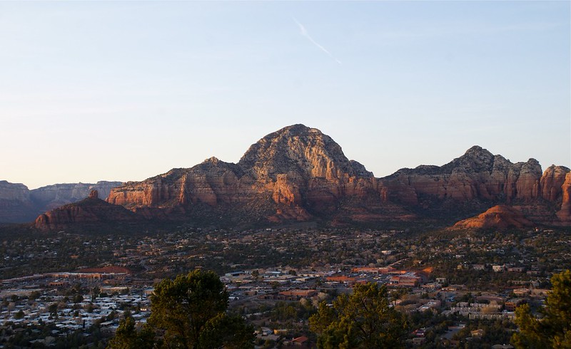Evening: Catch the Sunset at Airport Mesa Viewpoint