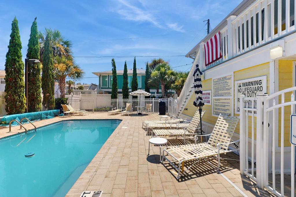 Georgianne Inn & Suites A Charming Coastal Getaway
