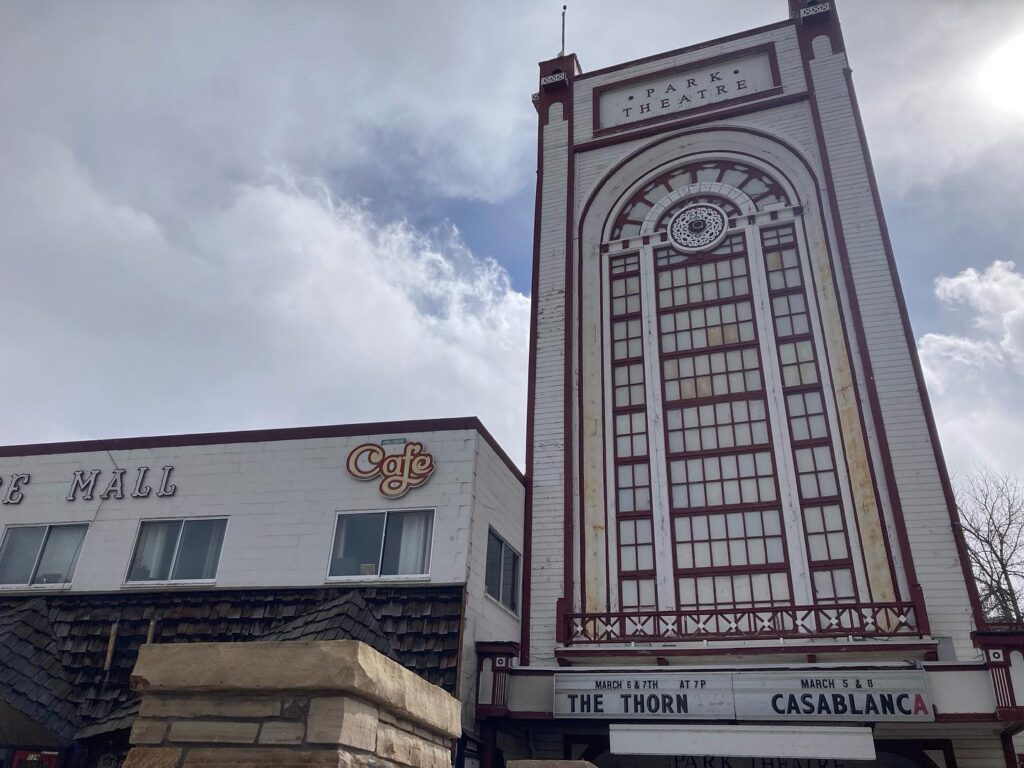 Historic Park Theater and Cafe