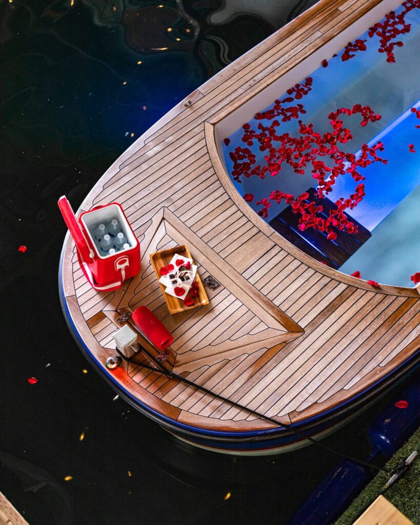 Hot Tub Boats