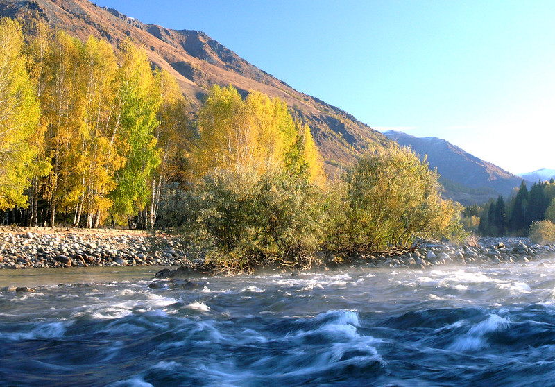 Kanas Lake, Xinjiang – A Remote Alpine Treasure