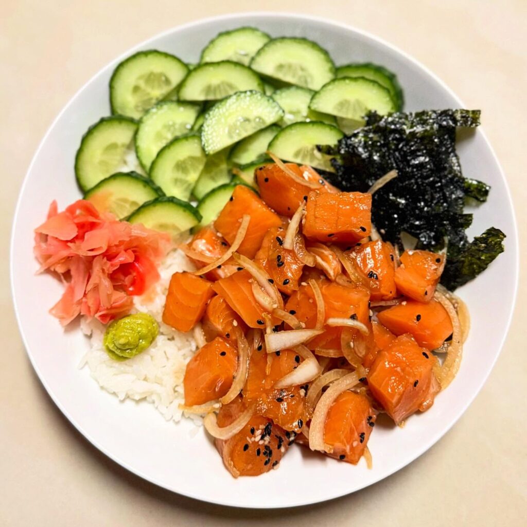 Salmon Fresh Poke bowl