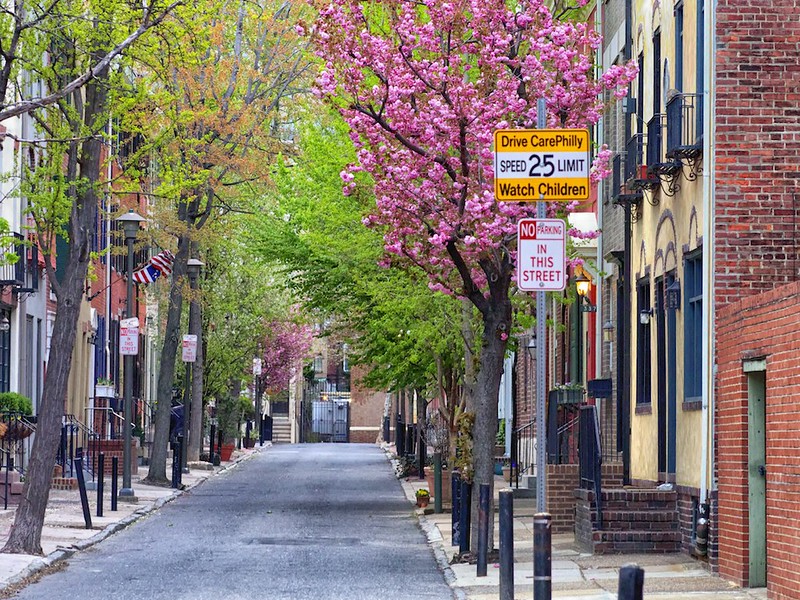 Strolling Through Charleston’s French Quarter and Philadelphia Alley 1