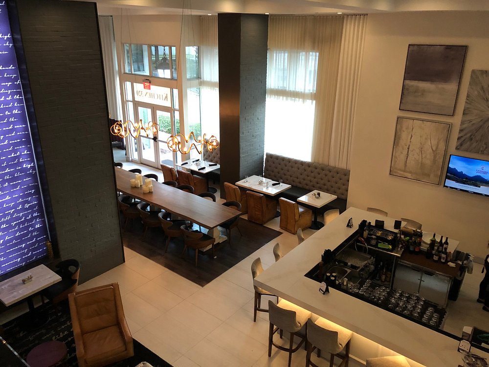 TRYP by Wyndham Savannah