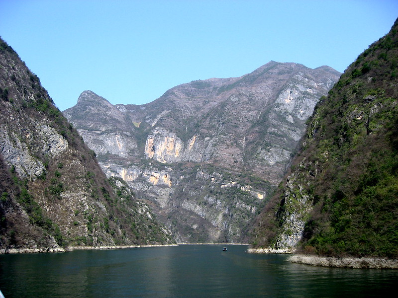 Three Gorges, Yangtze River – A Scenic River Voyage
