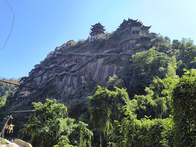 Wangxian Valley, Jiangxi – A Cliffside Fantasy Brought to Life