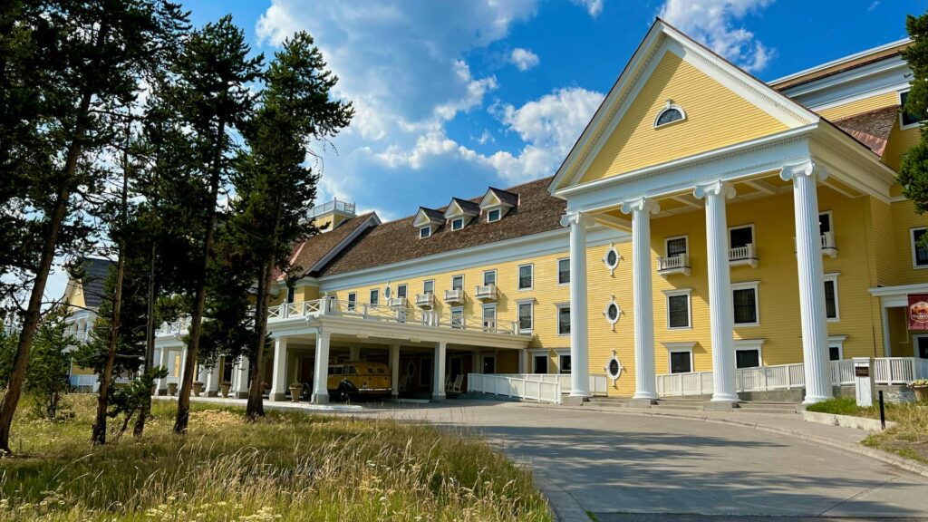 Yellowstone Lake Lodge