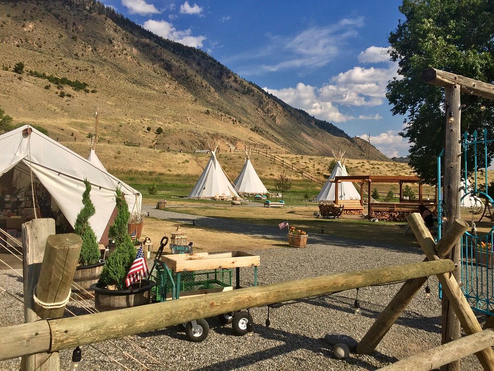 dramcather tipi hotel