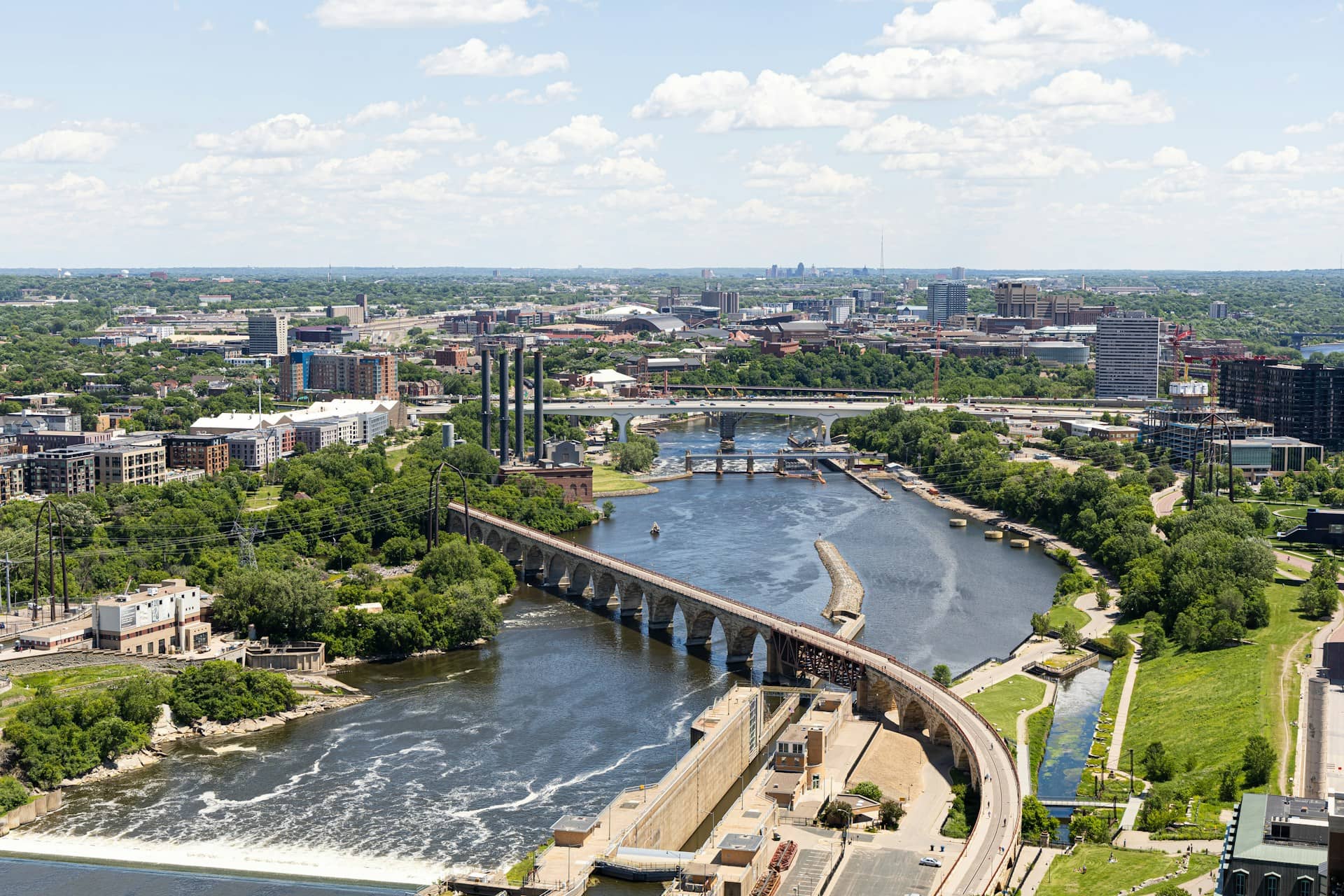 Best Small Towns in Minnesota for a Peaceful Escape
