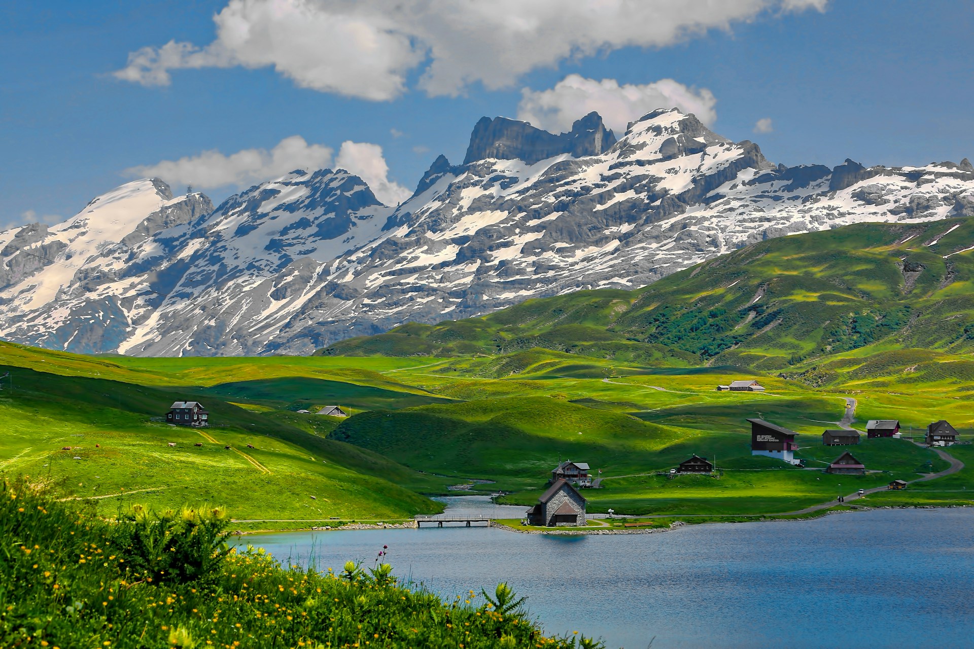 Beautiful Places to Travel in Switzerland for Stunning Scenery