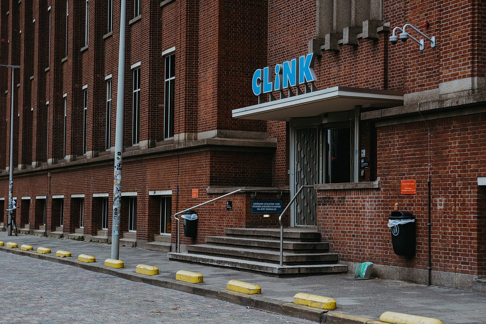 ClinkNOORD Amsterdam: A Comfortable and Peaceful Stay in Amsterdam NOORD