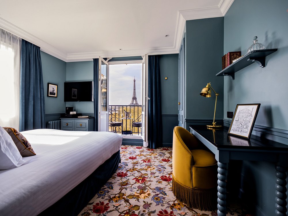 Hotel Duquesne Eiffel: A Comfortable Stay Near the Eiffel Tower