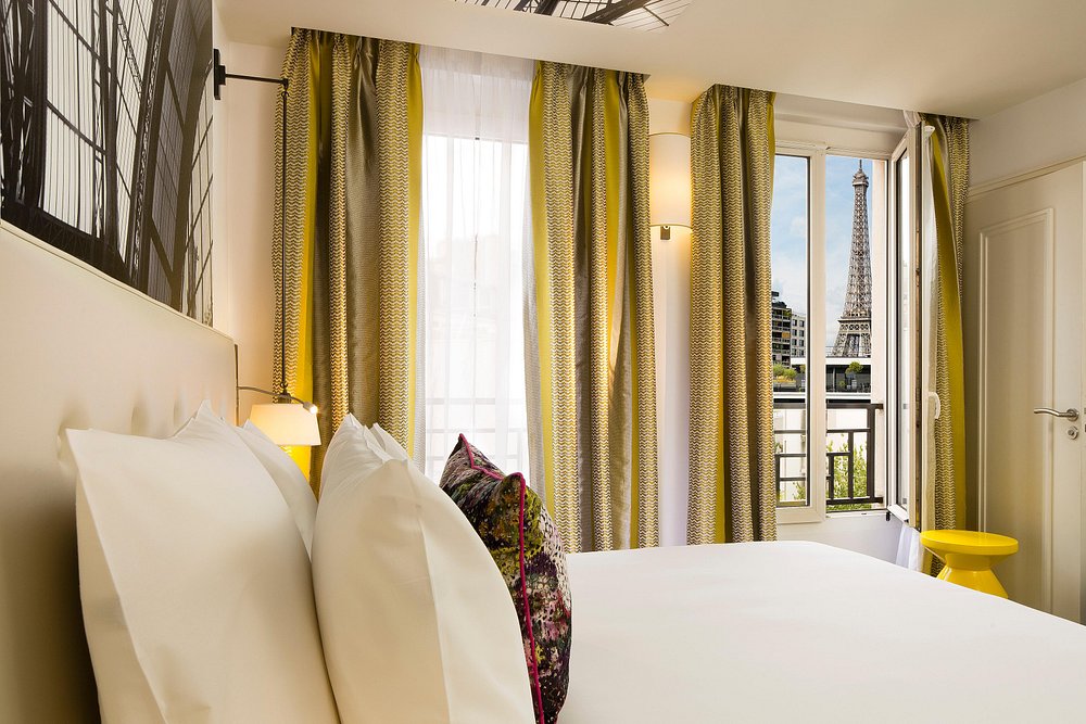 Hotel Gustave A Comfortable Stay Near the Eiffel Tower