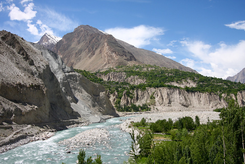 Hunza Valley, Pakistan: A Mountain Paradise with Glacial Rivers