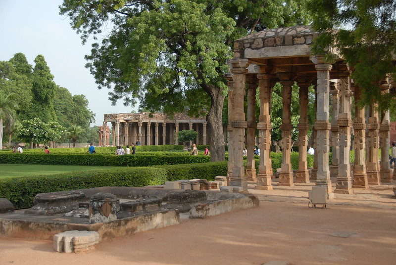 Qutub Minar and The Qutub Complex: A Glimpse into Delhi’s Rich History