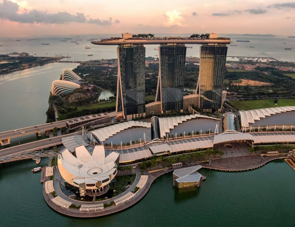 Singapore: A Blend of Modern Luxury and Nature