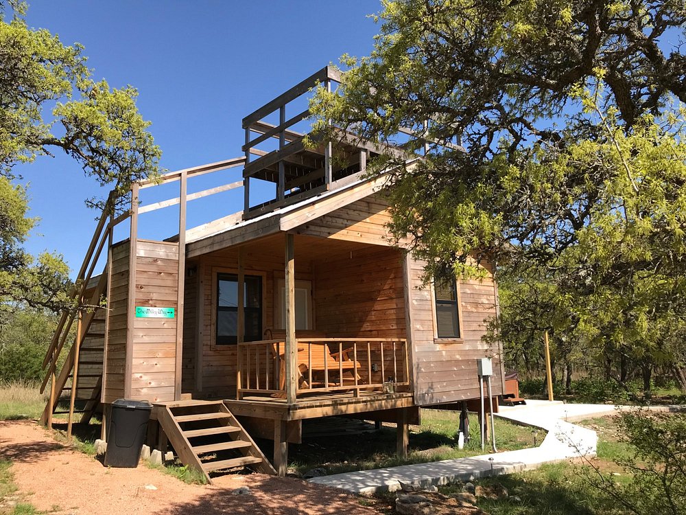 Walnut Canyon Cabins