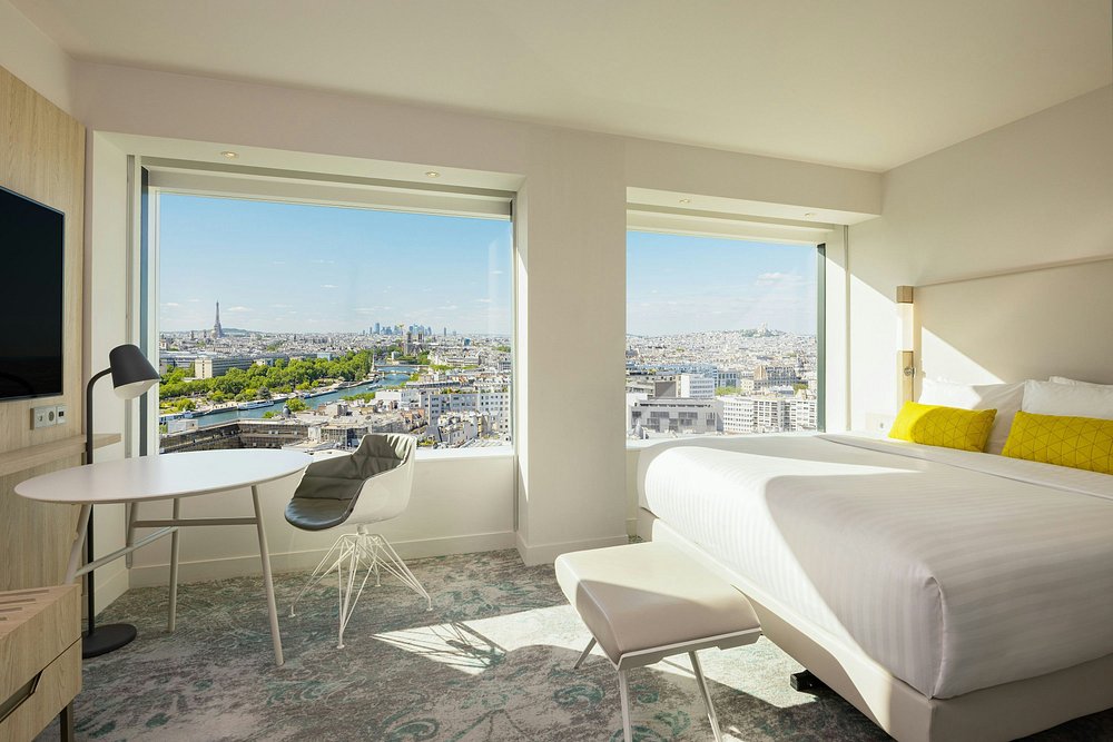 Courtyard by Marriott Gare de Lyon: A Convenient Stay in the 12th Arrondissement