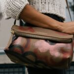 Best Crossbody Travel Bags for Women Lightweight, Stylish & Anti-Theft Options