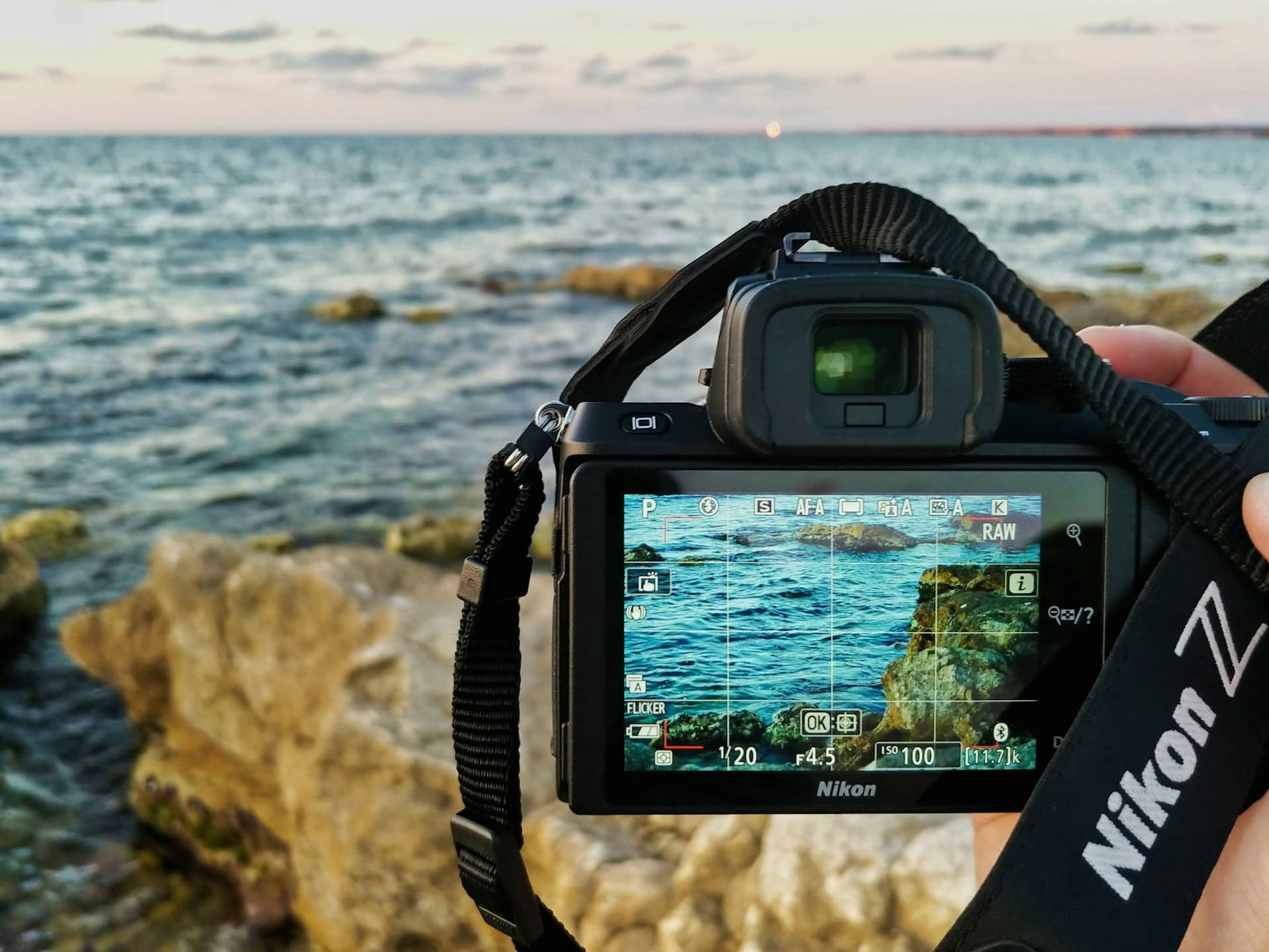 Highly Rated Best Travel Cameras for Vlogging – Compact, Portable, and Wallet-Friendly