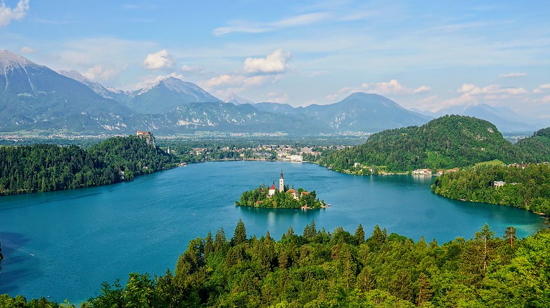 Top Solo Travel Destinations for Quiet Retreats Perfect for Introverts Who Seeking Quiet, Peace, and Solitude