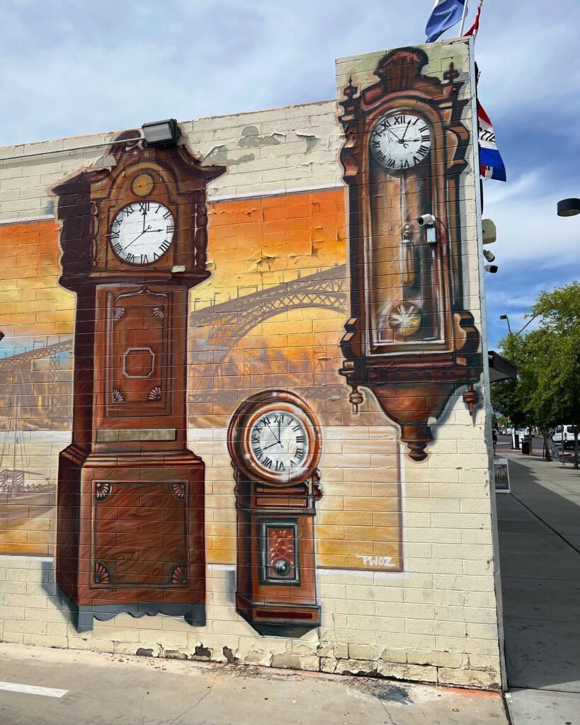 18b Arts District Murals, Galleries, Vintage Shops, and Local Flavor