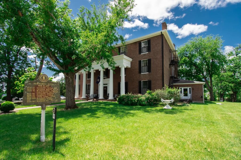 Beaumont Inn B&B, Harrodsburg, Kentucky