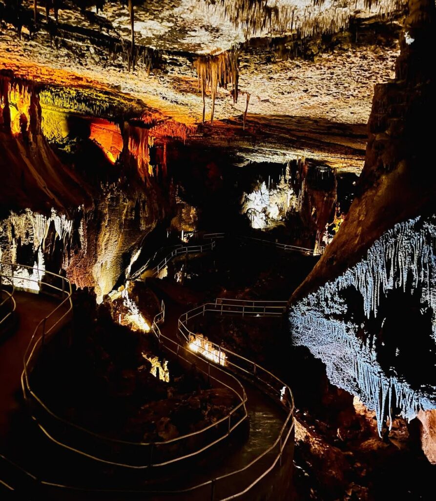 Blanchard Springs Caverns